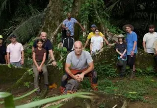 Zabrali swoje dzieci do dżungli! Nowy program "W dżungli z Edem Staffordem" już na Discovery Channel