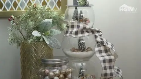 Pomysły na wyjątkową dekorację bożonarodzeniową – szklany bałwan