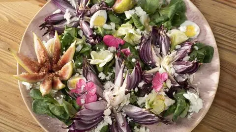 Cebulowy kwiat lotosu