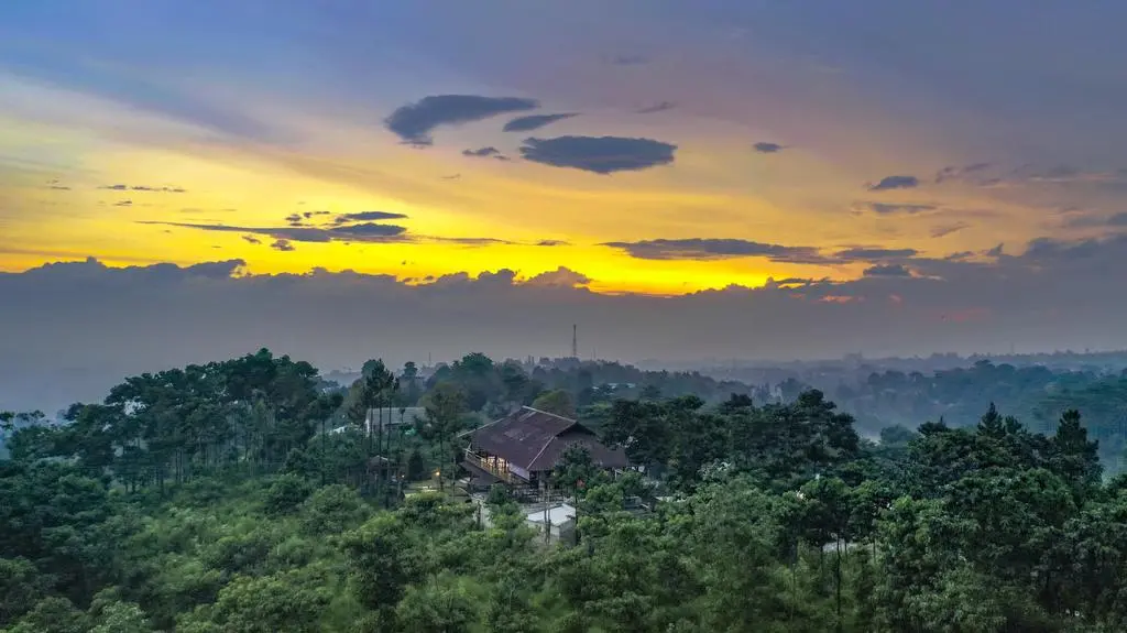 Ciężarówką przez Indonezję