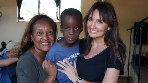 DOMINIKA KULCZYK ZMIENIA ŚWIAT