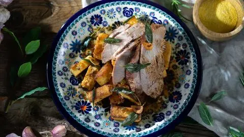 cielęcina duszona z estragonem w białym winie