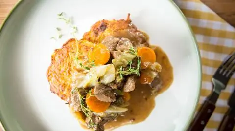 Gulasz z dzika z plackami