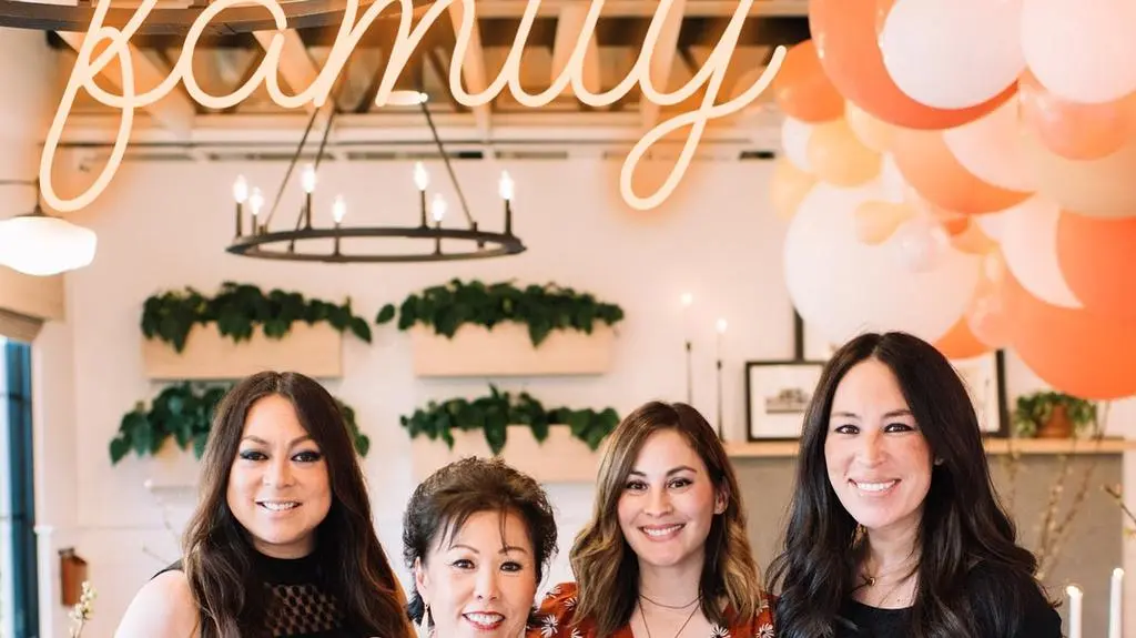 Joanna Gaines z rodziną - w środku: jej mama