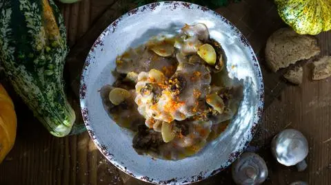 Pierogi z dynią, ciastkami owsianymi, kremowym twarogiem