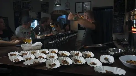 Flambrowane poczwarki jedwabnika