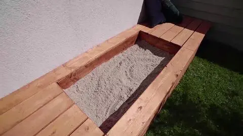"Przyszłościowa" piaskownica w przydomowym ogródku