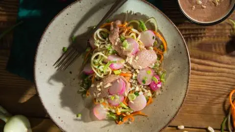 Stir Fry z rzodkiewek i botwiny