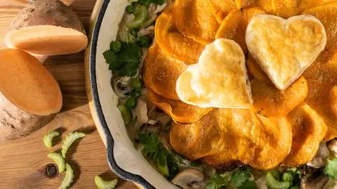 Zapiekanka z kurczakiem i pieczarkami