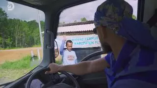 "Ciężarówką przez Indonezję" PRZED EMISJĄ W TV: Kontrola mafii?