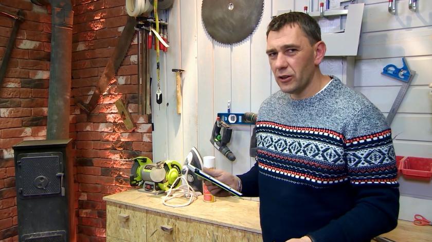 Amelia i Łukasz poznali się wiele lat temu w kościele i od tego czasu są nierozłączni. W drugim odcinku "Darek solo" Darek pomoże Amelii zrobić prezent dla jej ukochanego męża - szafę do przedpokoju.