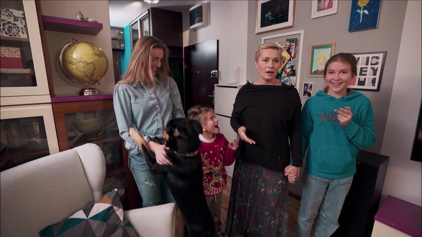 Choć w programie "Akcja aranżacja" Maria Semczyszyn pokazuje nieduże remonty, bez demolki i dużych nakładów środków, to metamorfoza też potrafi zaskoczyć! W 1. odcinku nasza prowadząca zajęła się mieszkaniem Ingi i jej córek - dwoma sypialniami i salonem. Zobaczcie, jak cała trójka zareagowała na nowe wnętrze!