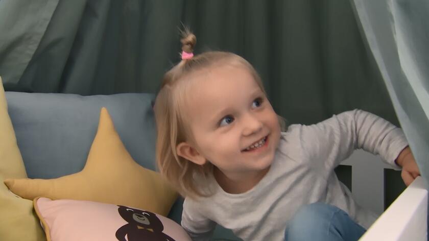 W 3. odcinku programu "Pomysłowe projekty" Iwona Durka otrzymała zadanie zamienienia starej sypialni rodziców w pokój dla dwójki malutkich dzieci: Alicji i Wincenta. Rodzicom zależało na tym, by wystrój wnętrza był "na lata". Biorąc pod uwagę wszystkie życzenia naszych bohaterów architektka stworzyła dwa projekty: w stylu w skandynawskim oraz w stylu boho. Wygrał drugi z nich, a nasza ekipa szybko wcieliła go w życie. W finale wszyscy byli zachwyceni pracą wykonaną przez zespół Iwony Durki. Również najsurowsza krytyczka - Alicja. Dziewczynce najbardziej do gustu przypadło łóżko. 